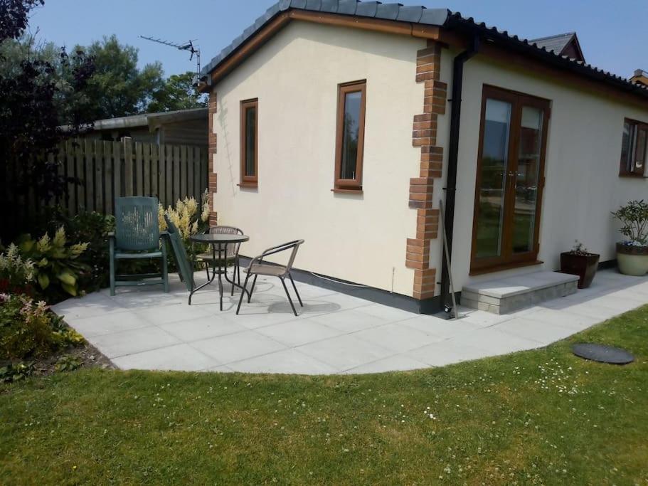 Preesall Coastal Garden Lodge מראה חיצוני תמונה